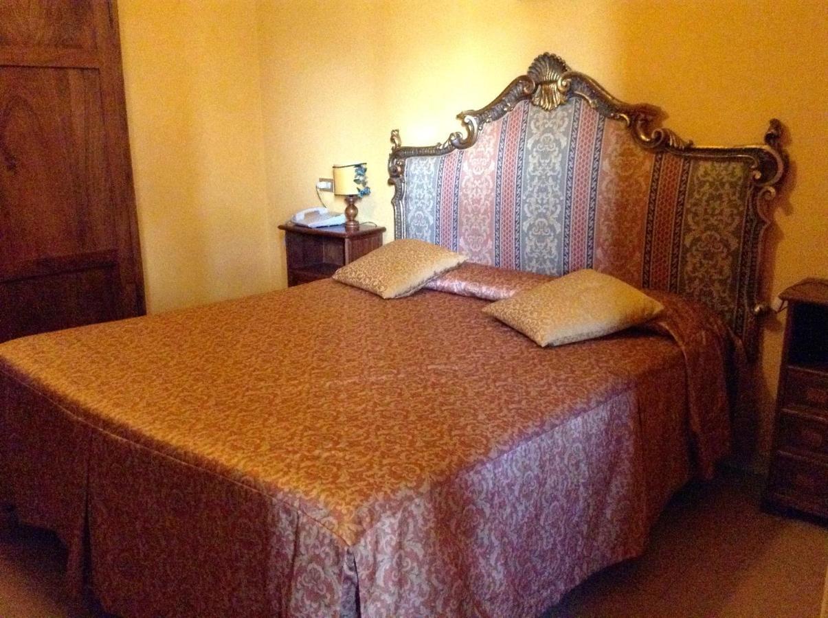 Albergo Ristorante Da Carlino Castelnuovo di Garfagnana Quarto foto